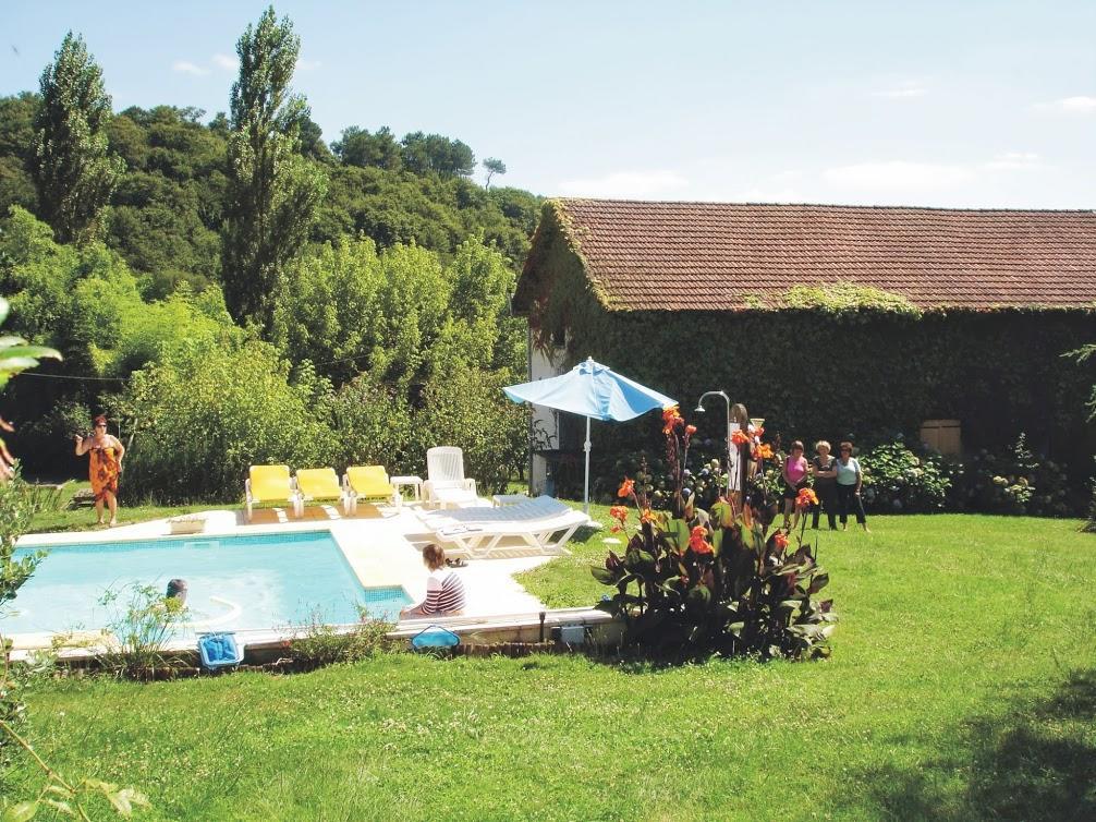 Chambres D'Hotes Domaine De Compostelle Casteide-Candau Esterno foto