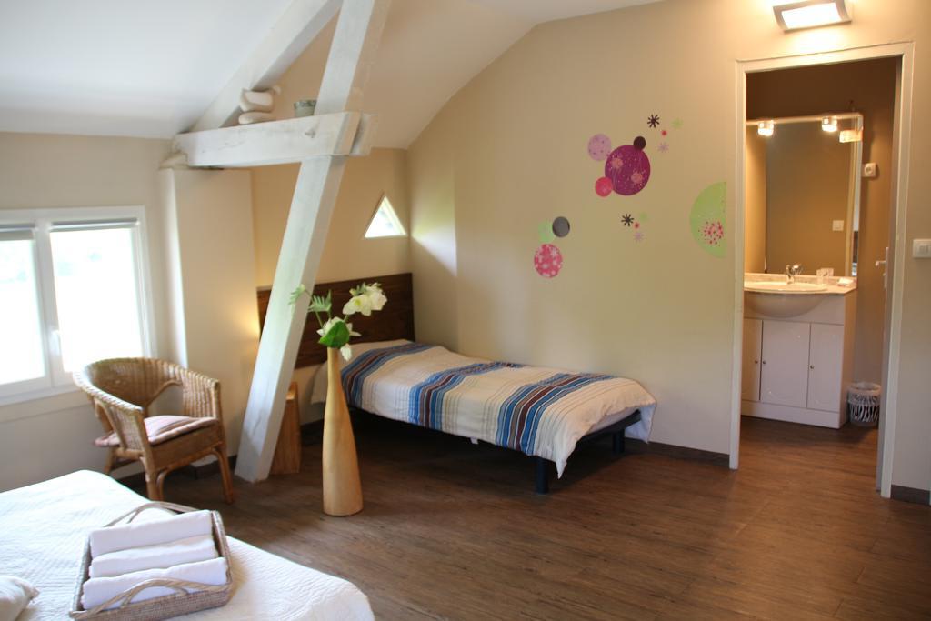 Chambres D'Hotes Domaine De Compostelle Casteide-Candau Esterno foto