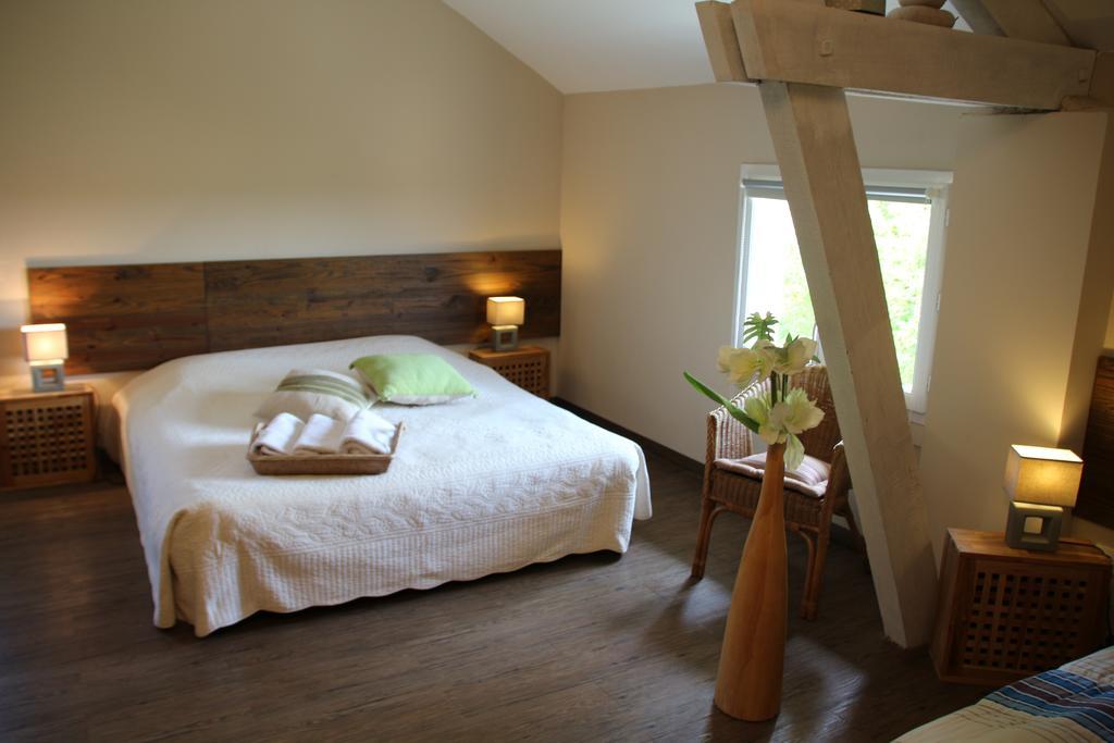 Chambres D'Hotes Domaine De Compostelle Casteide-Candau Esterno foto