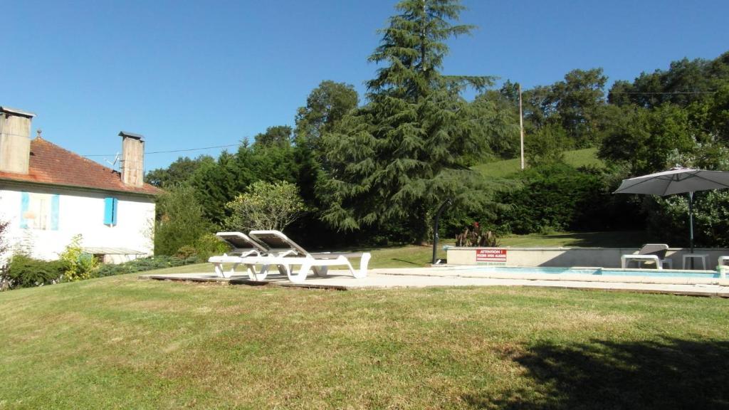 Chambres D'Hotes Domaine De Compostelle Casteide-Candau Esterno foto