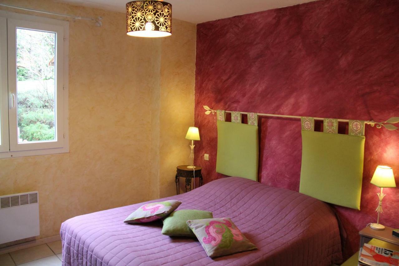Chambres D'Hotes Domaine De Compostelle Casteide-Candau Esterno foto