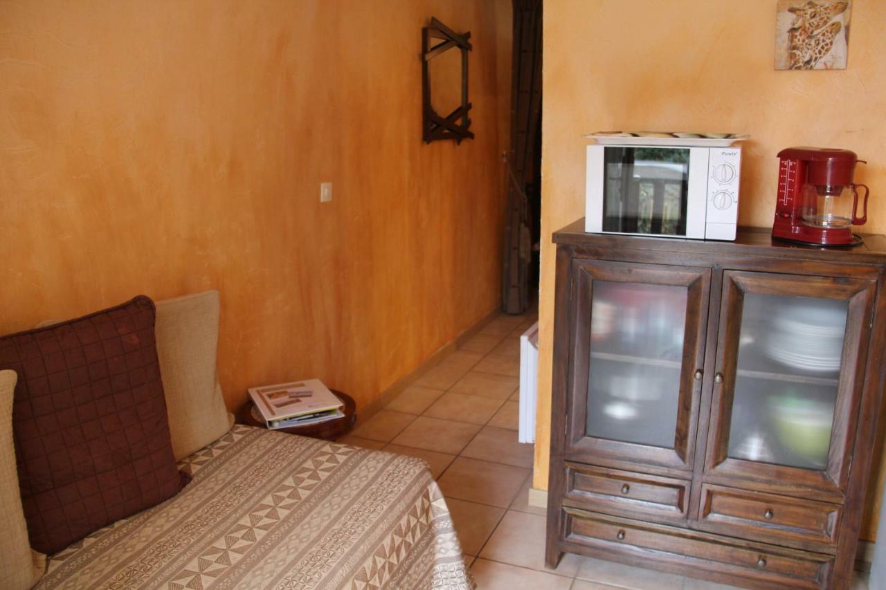 Chambres D'Hotes Domaine De Compostelle Casteide-Candau Esterno foto
